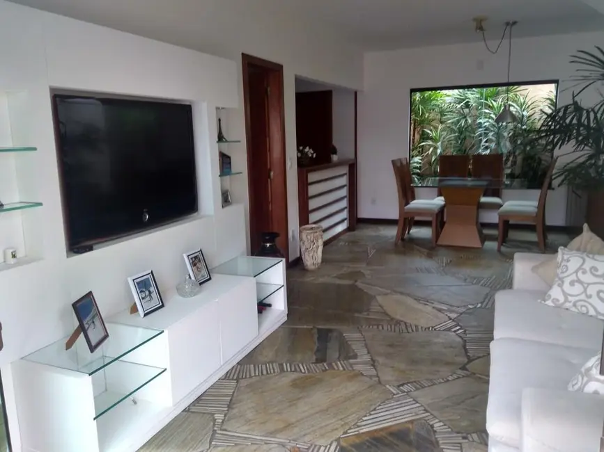 Casa com 4 quartos à venda, 131m2 em Palmeiras, Cabo Frio - RJ - imagem 3 Foto 3 de Casa com 4 quartos à venda, 131m2 em Palmeiras, Cabo Frio - RJ