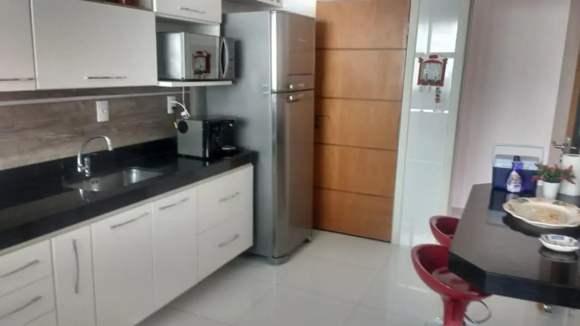 Foto 6 de Apartamento com 3 quartos à venda, 130m2 em Vila Nova, Cabo Frio - RJ