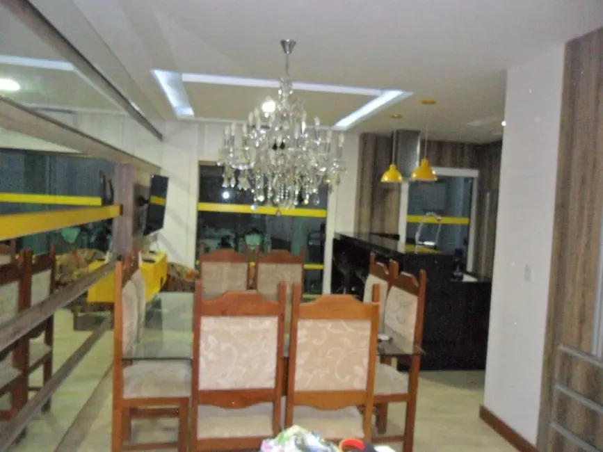 Foto 2 de Casa com 3 quartos à venda, 225m2 em Portinho, Cabo Frio - RJ