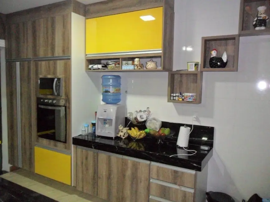 Casa com 3 quartos à venda, 225m2 em Portinho, Cabo Frio - RJ - imagem 8 Foto 8 de Casa com 3 quartos à venda, 225m2 em Portinho, Cabo Frio - RJ