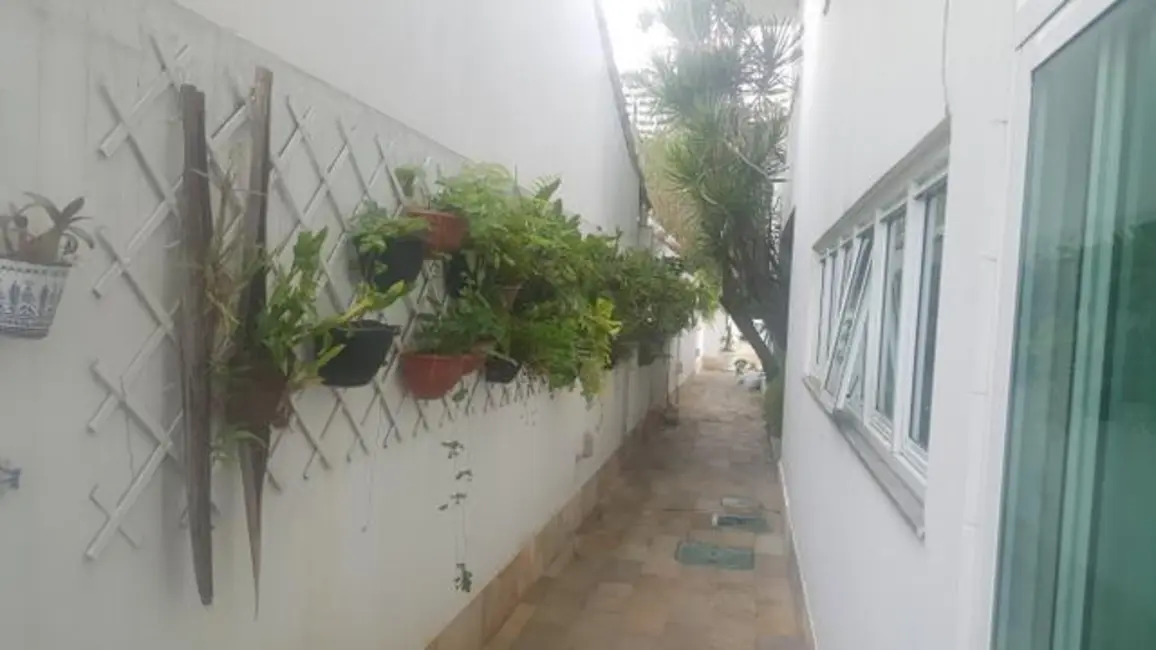 Casa de Condomínio com 4 quartos à venda, 600m2 em Rio De Janeiro - RJ - imagem 5 Foto 5 de Casa de Condomínio com 4 quartos à venda, 600m2 em Rio De Janeiro - RJ