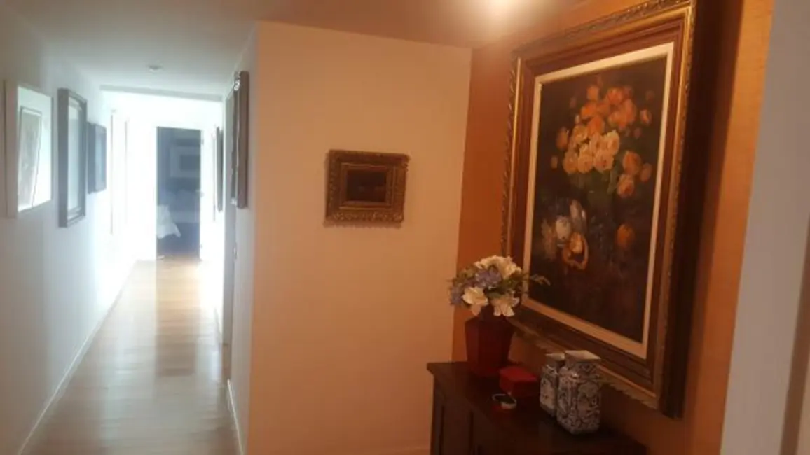 Casa de Condomínio com 4 quartos à venda, 600m2 em Rio De Janeiro - RJ - imagem 8 Foto 8 de Casa de Condomínio com 4 quartos à venda, 600m2 em Rio De Janeiro - RJ