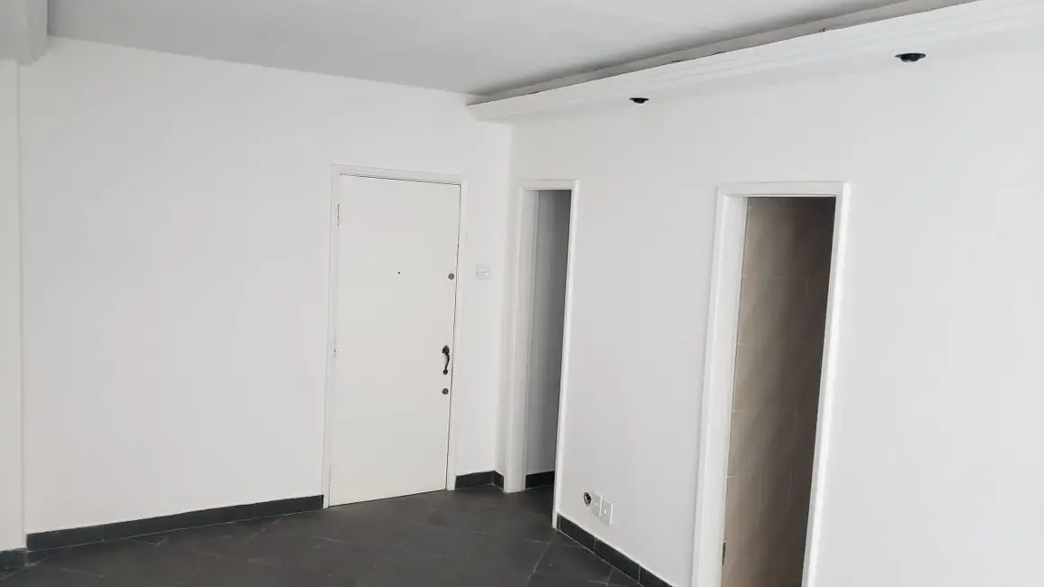 Sala Comercial à venda, 30m2 em Rio De Janeiro - RJ - imagem 3 Foto 3 de Sala Comercial à venda, 30m2 em Rio De Janeiro - RJ