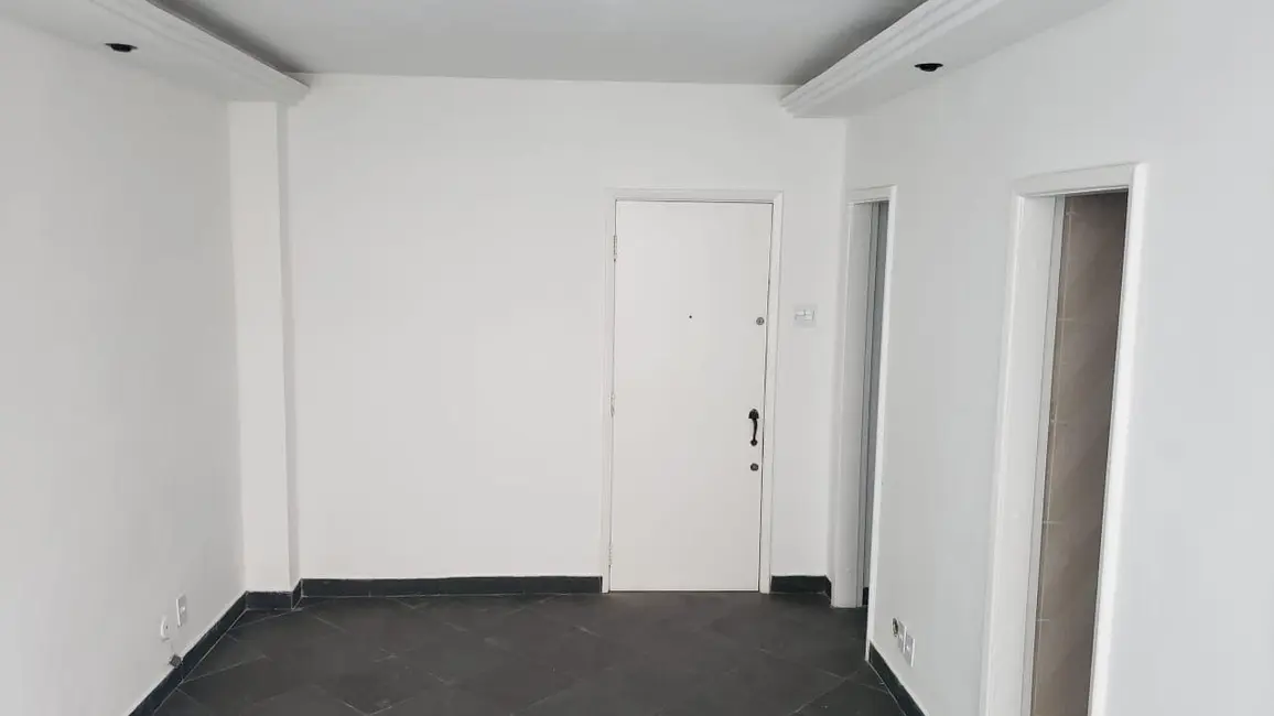 Sala Comercial à venda, 30m2 em Rio De Janeiro - RJ - imagem 5 Foto 5 de Sala Comercial à venda, 30m2 em Rio De Janeiro - RJ