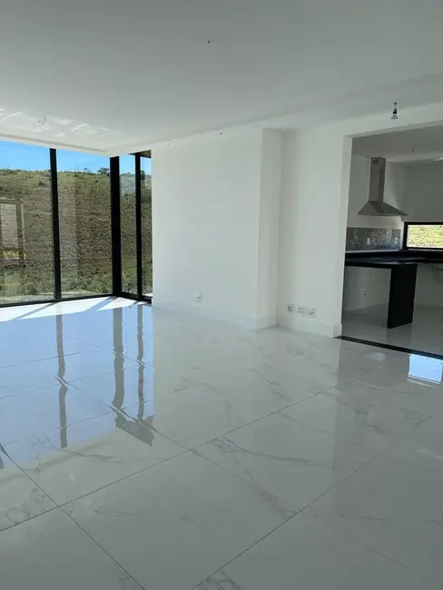 Apartamento com 4 quartos à venda, 330m2 em Juiz De Fora - MG - imagem 9 Foto 9 de Apartamento com 4 quartos à venda, 330m2 em Juiz De Fora - MG
