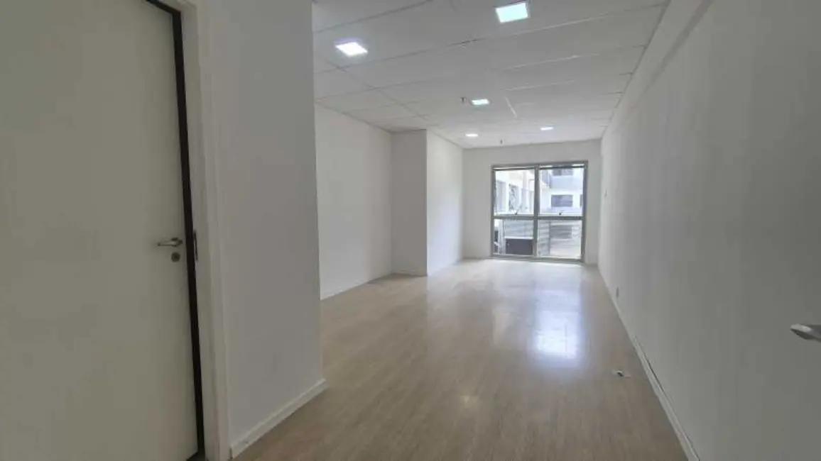Foto 4 de Sala Comercial para alugar, 29m2 em Rio De Janeiro - RJ