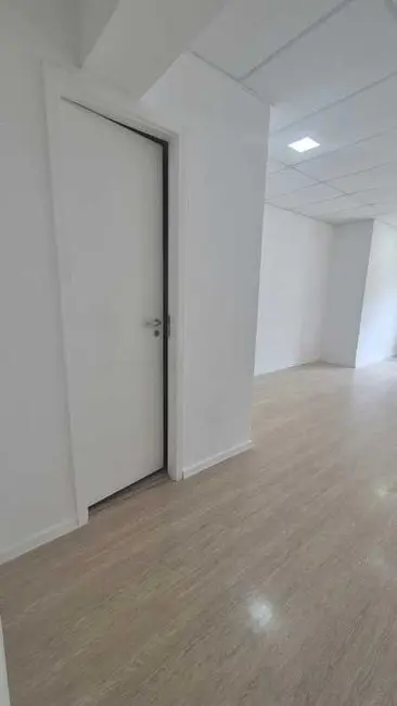 Foto 9 de Sala Comercial para alugar, 29m2 em Rio De Janeiro - RJ