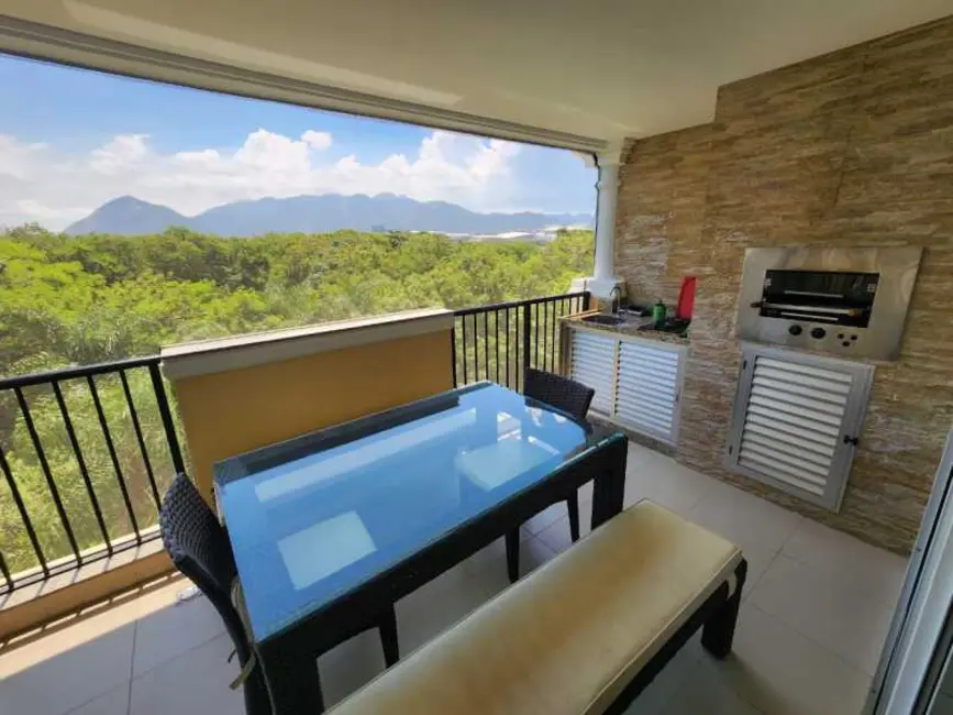 Apartamento com 3 quartos para alugar, 133m2 em Rio De Janeiro - RJ - imagem 5 Foto 5 de Apartamento com 3 quartos para alugar, 133m2 em Rio De Janeiro - RJ