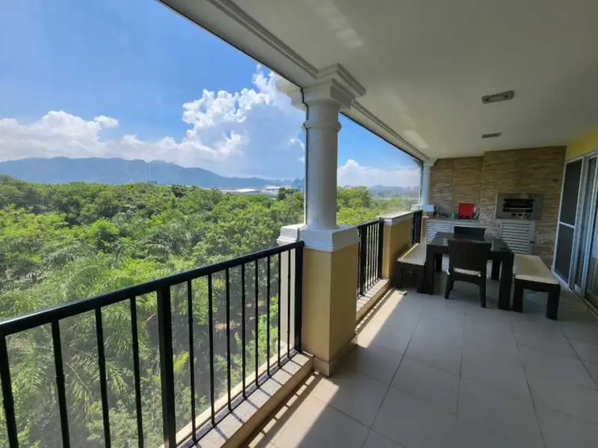 Apartamento com 3 quartos para alugar, 133m2 em Rio De Janeiro - RJ - imagem 6 Foto 6 de Apartamento com 3 quartos para alugar, 133m2 em Rio De Janeiro - RJ