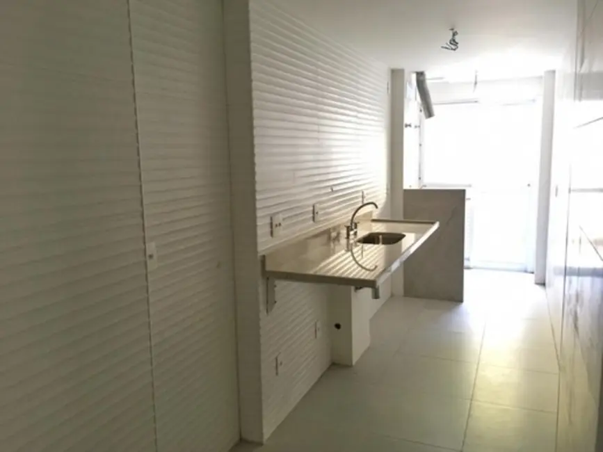 Apartamento com 2 quartos à venda, 117m2 em Rio De Janeiro - RJ - imagem 7 Foto 7 de Apartamento com 2 quartos à venda, 117m2 em Rio De Janeiro - RJ