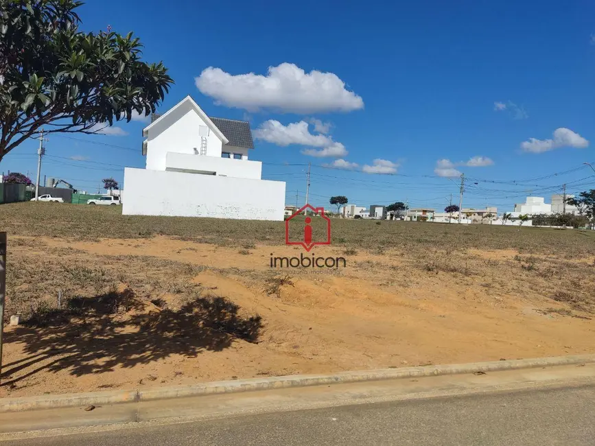 Foto 1 de Terreno / Lote à venda, 360m2 em Universidade, Vitoria Da Conquista - BA