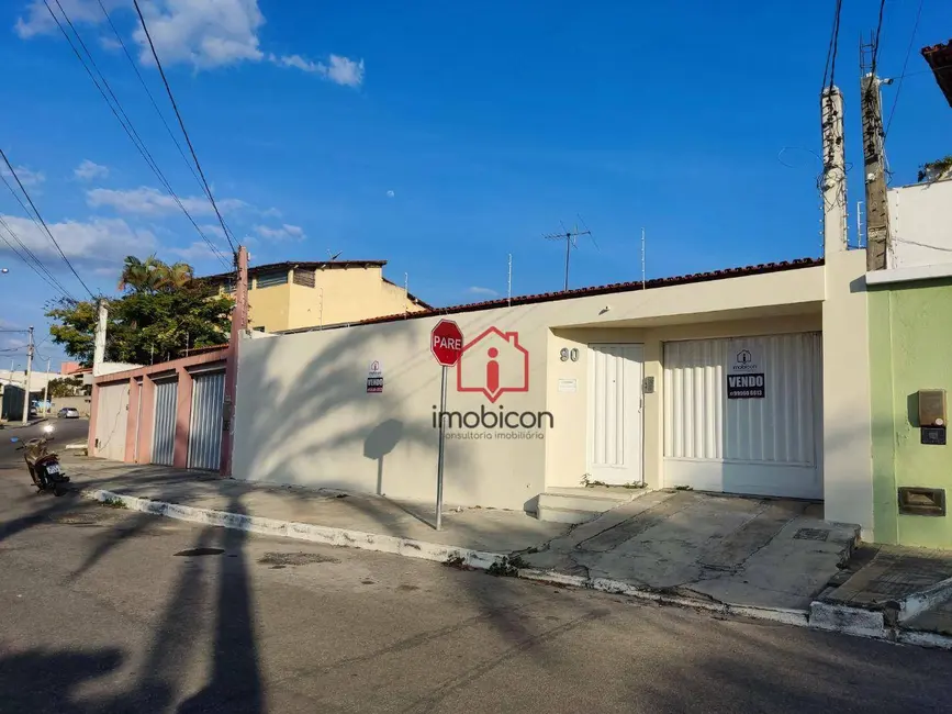 Foto 1 de Casa com 3 quartos à venda, 360m2 em Alto Maron, Vitoria Da Conquista - BA