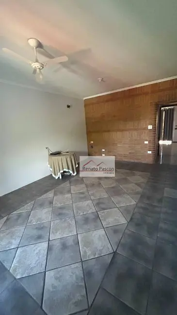 Casa com 4 quartos à venda, 209m2 em Vila Nossa Senhora de Fátima, Americana - SP - imagem 4 Foto 4 de Casa com 4 quartos à venda, 209m2 em Vila Nossa Senhora de Fátima, Americana - SP