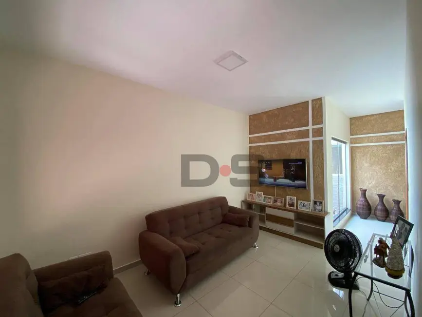 Foto 2 de Casa com 2 quartos à venda, 200m2 em Cerquilho - SP
