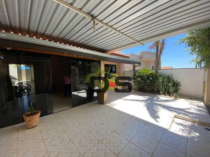 Foto 4 de Casa com 2 quartos à venda, 200m2 em Cerquilho - SP