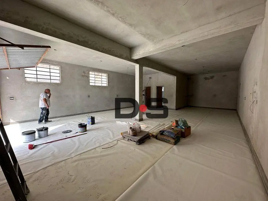 Foto 1 de Armazém / Galpão à venda, 250m2 em Cerquilho - SP