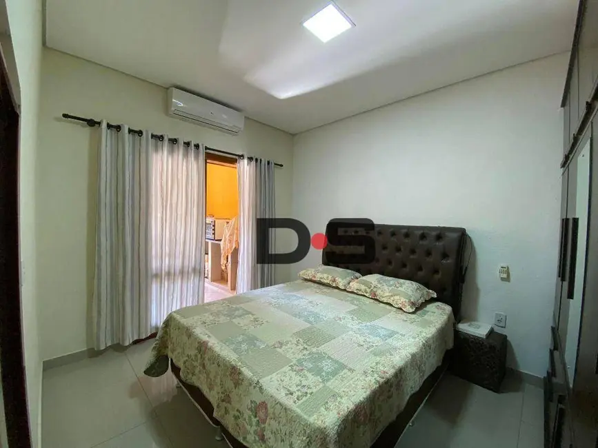 Foto 8 de Casa com 3 quartos à venda, 200m2 em Tiete - SP