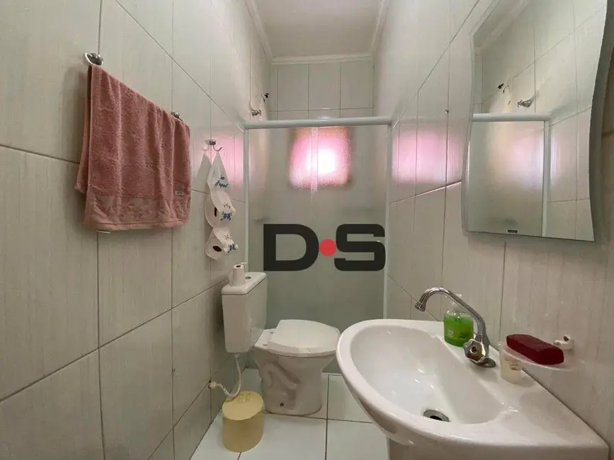 Foto 9 de Casa com 3 quartos à venda, 200m2 em Tiete - SP