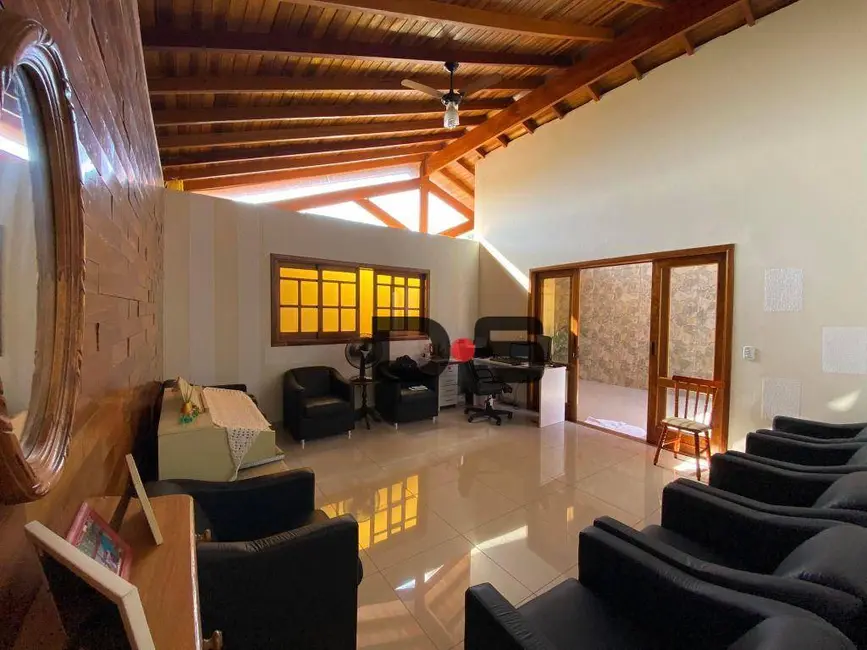 Foto 3 de Casa com 3 quartos à venda, 200m2 em Tiete - SP