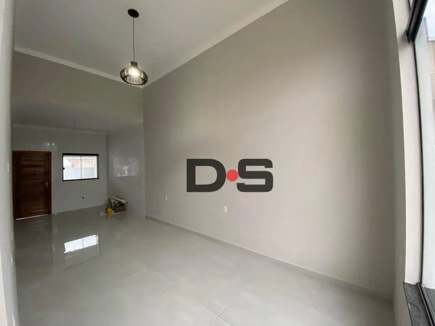 Foto 2 de Casa com 3 quartos à venda, 200m2 em Cerquilho - SP