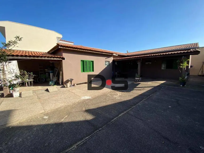 Foto 1 de Casa com 3 quartos à venda, 300m2 em Cerquilho - SP