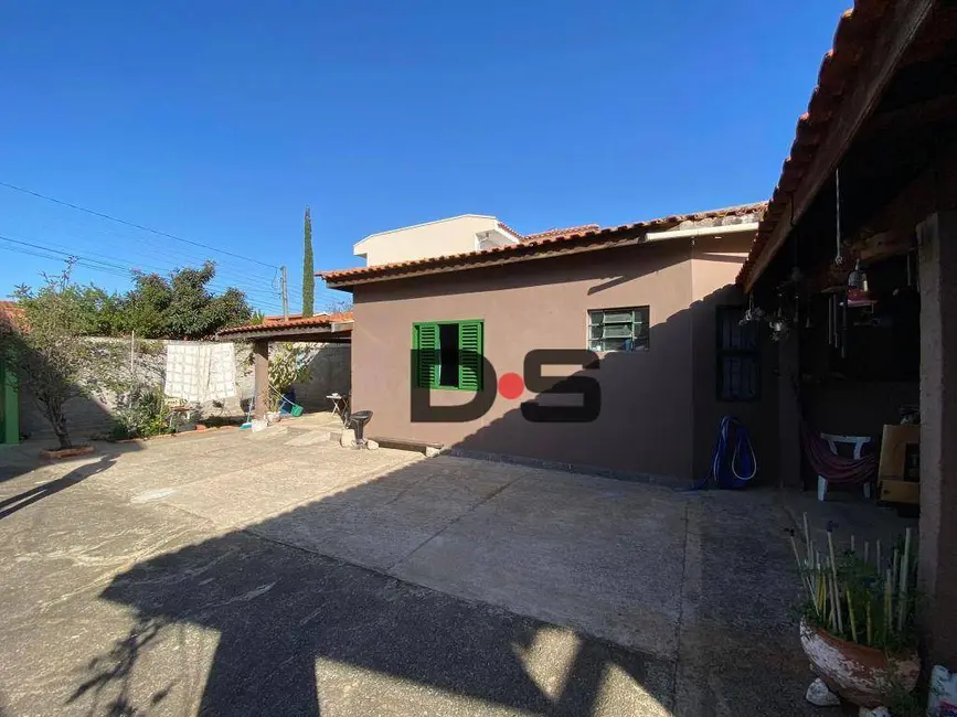 Foto 2 de Casa com 3 quartos à venda, 300m2 em Cerquilho - SP