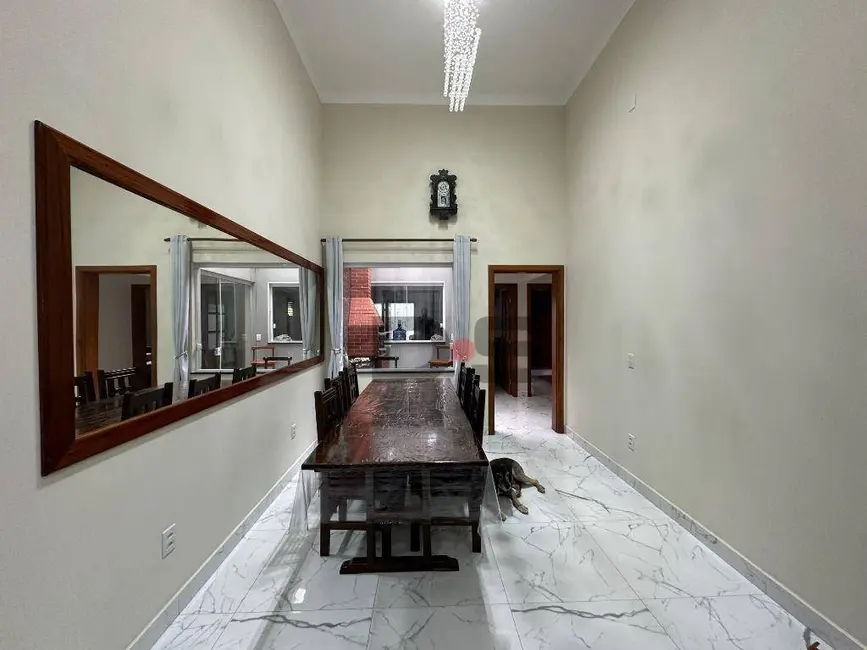 Foto 4 de Casa com 3 quartos à venda, 200m2 em Cerquilho - SP