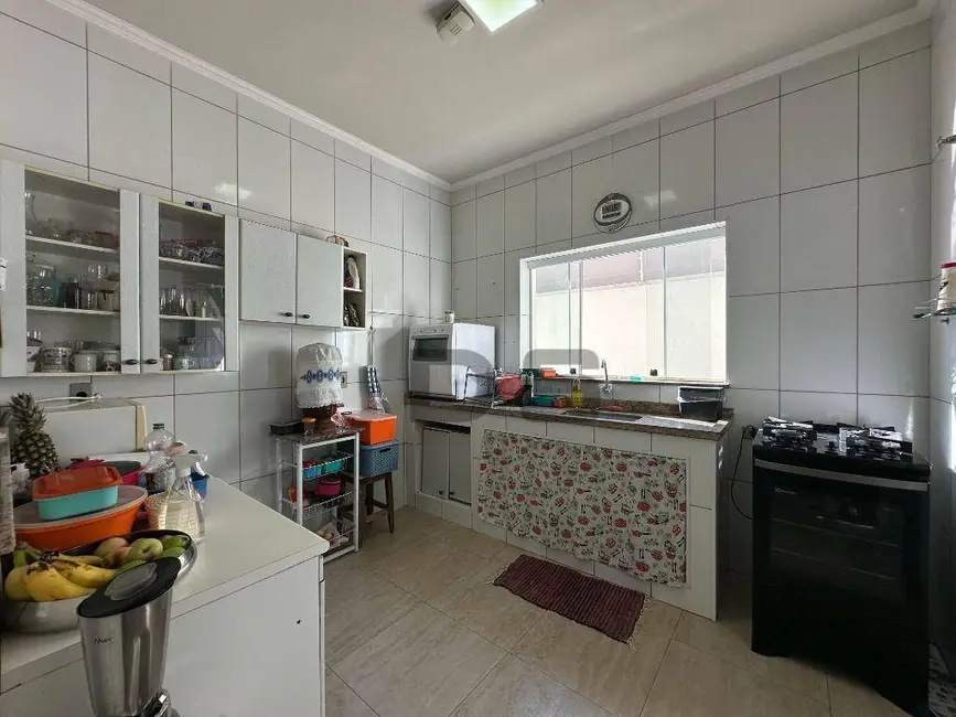 Foto 3 de Casa com 3 quartos à venda, 462m2 em Centro, Cerquilho - SP