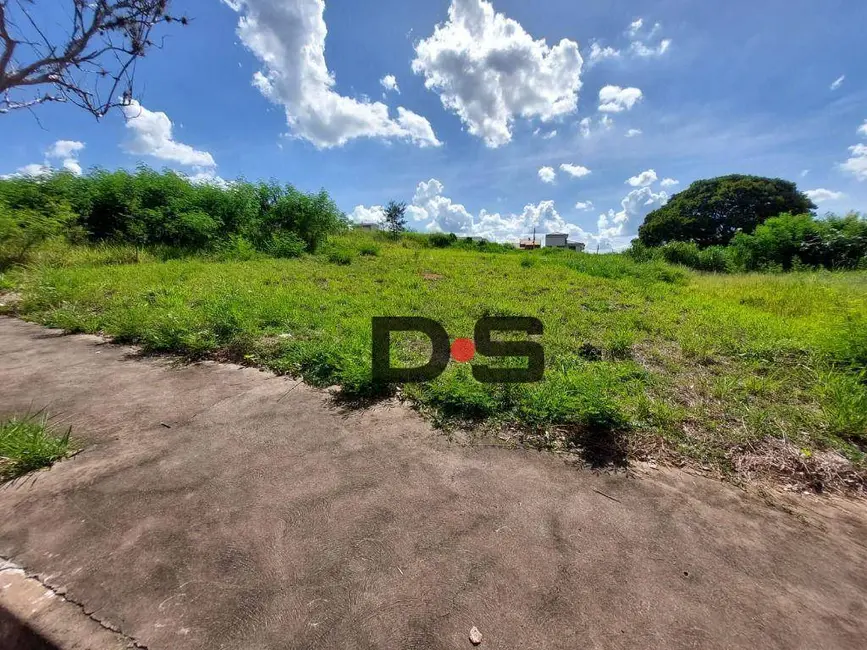 Foto 3 de Terreno / Lote à venda, 338m2 em Centro, Cerquilho - SP