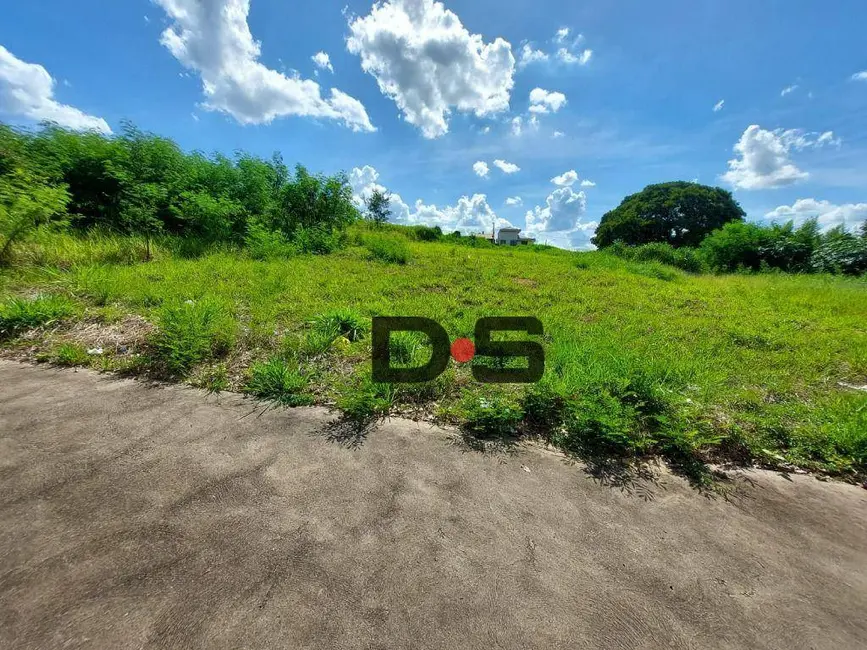 Foto 1 de Terreno / Lote à venda, 338m2 em Centro, Cerquilho - SP