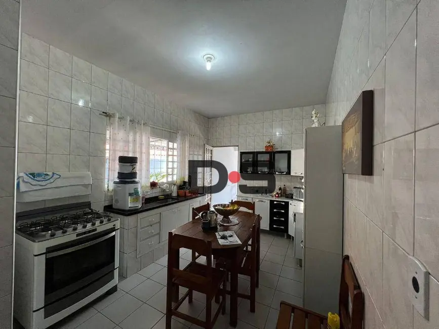 Foto 6 de Casa com 3 quartos à venda, 300m2 em Cerquilho - SP