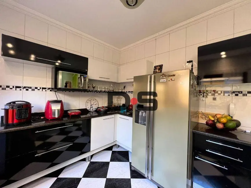 Foto 3 de Casa com 3 quartos à venda, 200m2 em Cerquilho - SP