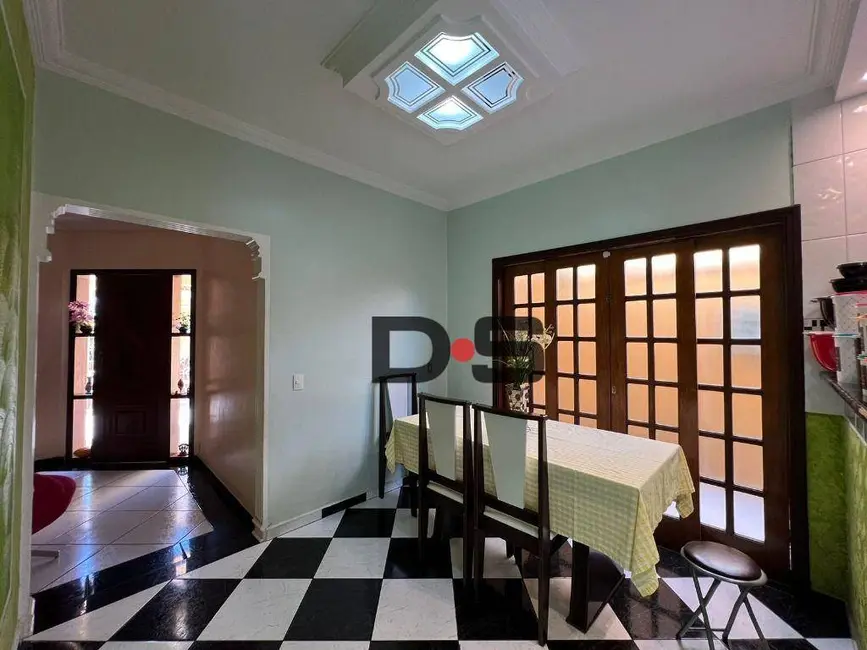 Foto 4 de Casa com 3 quartos à venda, 200m2 em Cerquilho - SP