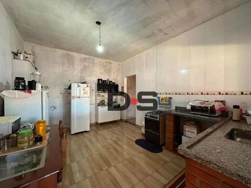 Foto 4 de Chácara com 2 quartos à venda, 950m2 em Cesario Lange - SP