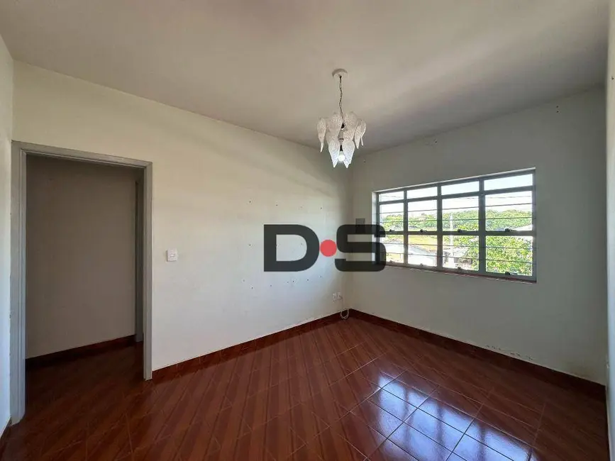 Foto 3 de Casa com 4 quartos à venda, 300m2 em Cerquilho - SP