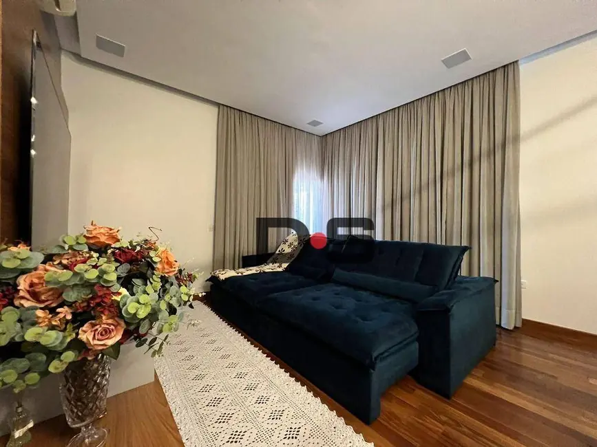 Foto 3 de Sobrado com 3 quartos à venda, 300m2 em Cerquilho - SP