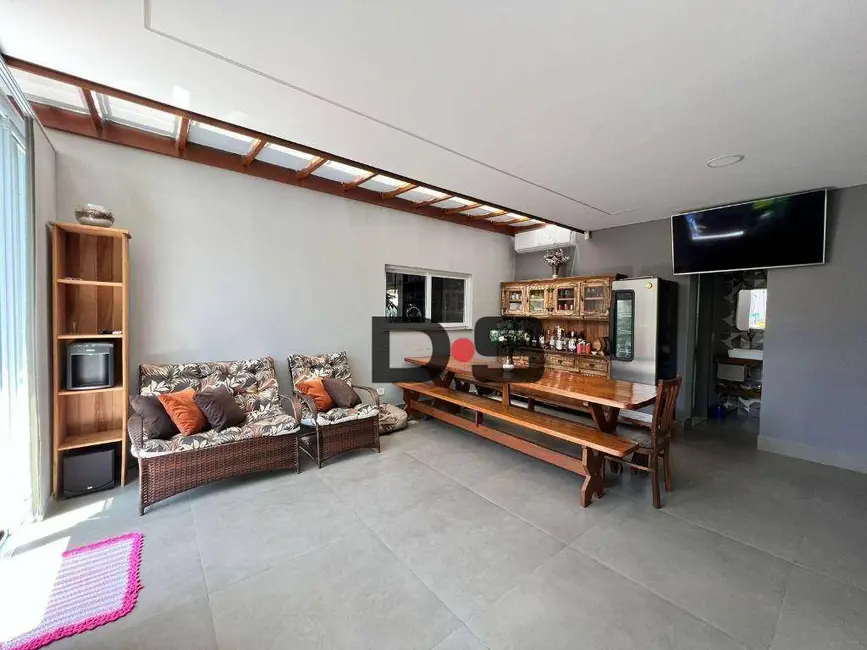 Foto 9 de Sobrado com 3 quartos à venda, 300m2 em Cerquilho - SP