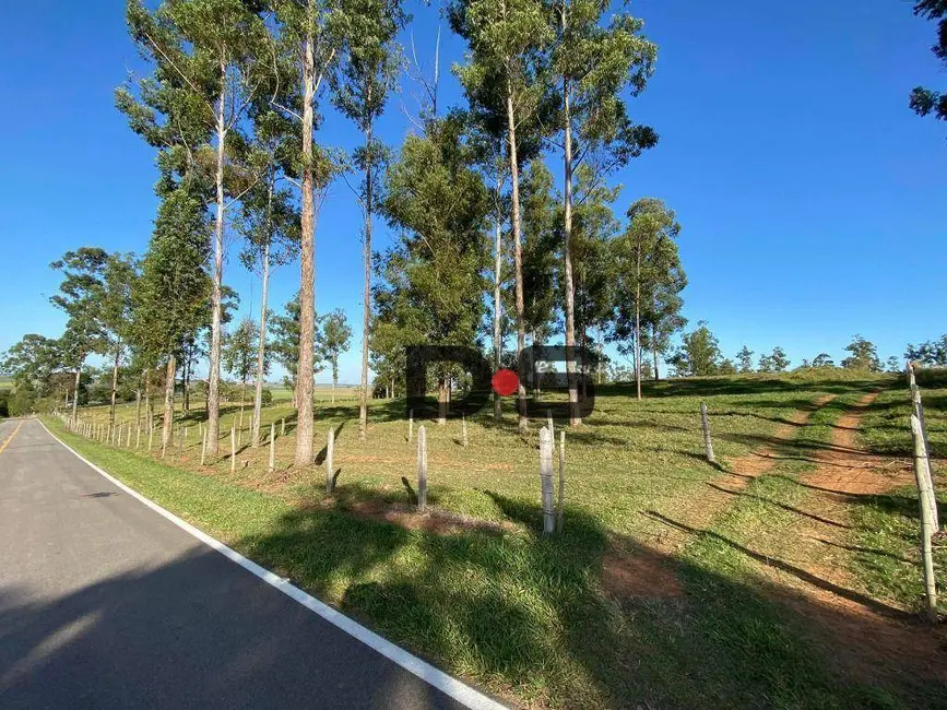 Sítio / Rancho à venda, 300000m2 em Tiete - SP - imagem 3 Foto 3 de Sítio / Rancho à venda, 300000m2 em Tiete - SP