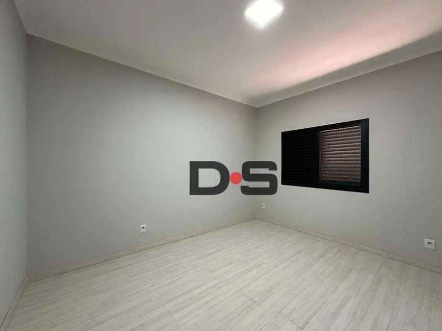 Foto 9 de Casa com 2 quartos à venda, 200m2 em Cerquilho - SP