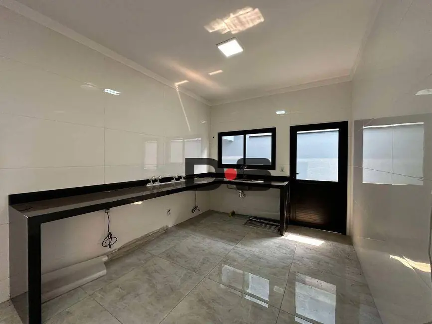 Foto 5 de Casa com 2 quartos à venda, 200m2 em Cerquilho - SP