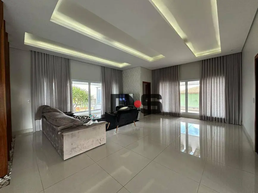 Foto 2 de Casa de Condomínio com 3 quartos à venda, 1000m2 em Cerquilho - SP