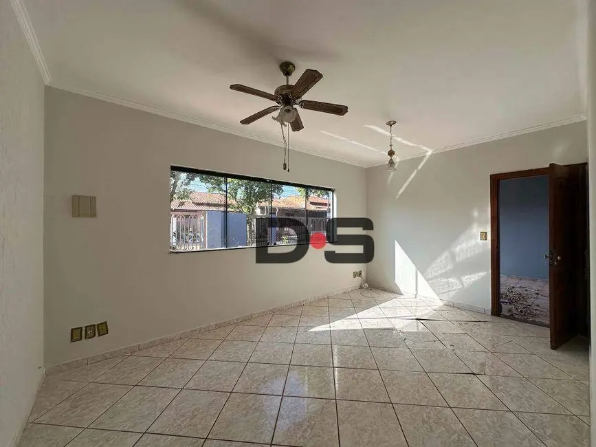 Foto 1 de Casa com 3 quartos à venda, 252m2 em Cerquilho - SP
