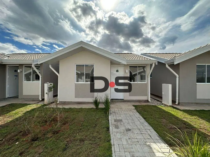 Foto 1 de Casa com 2 quartos à venda, 90m2 em Cerquilho - SP