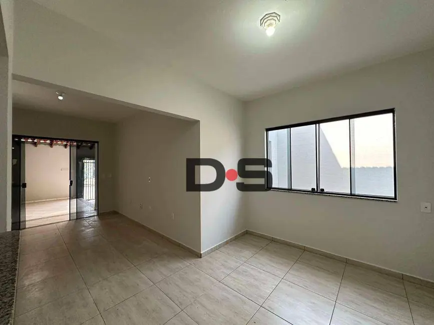 Foto 2 de Casa com 2 quartos à venda, 180m2 em Cerquilho - SP