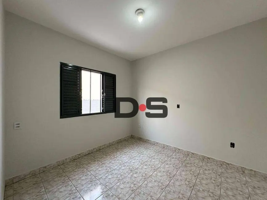 Foto 3 de Casa com 2 quartos à venda, 180m2 em Cerquilho - SP