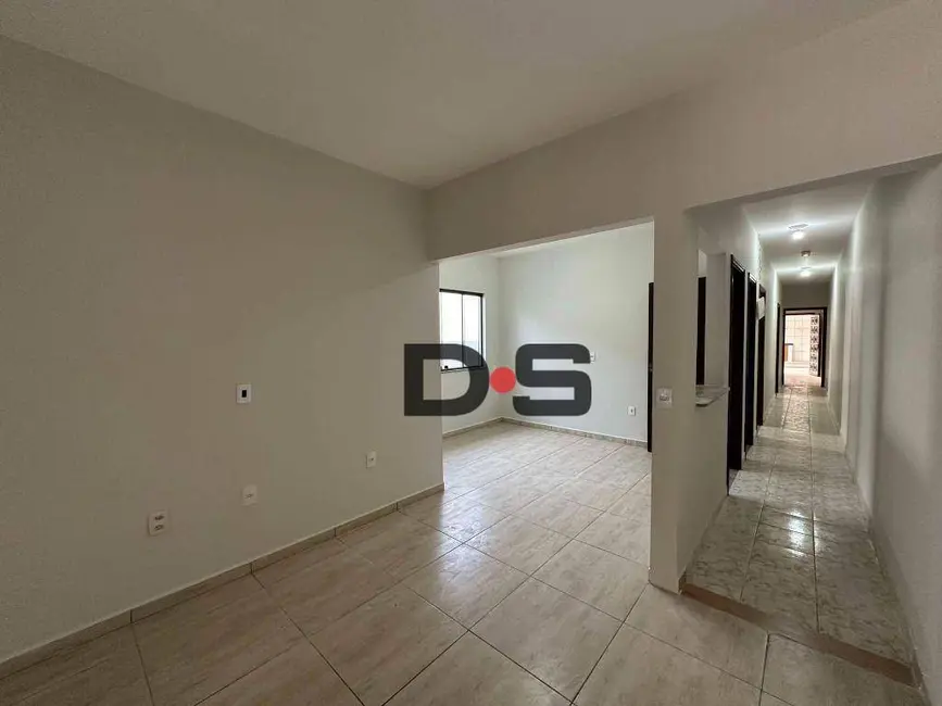 Foto 1 de Casa com 2 quartos à venda, 180m2 em Cerquilho - SP