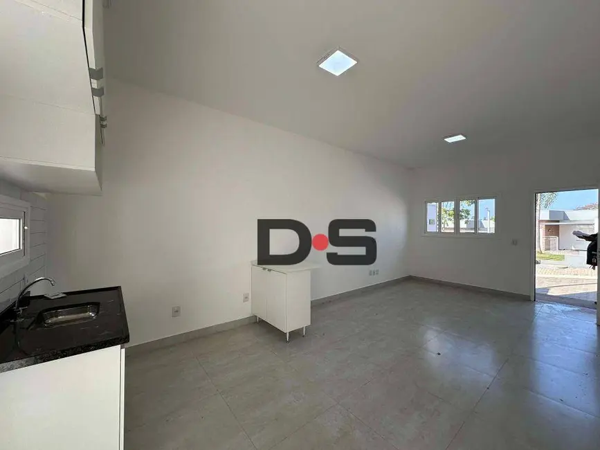 Foto 3 de Casa de Condomínio com 2 quartos à venda, 125m2 em Centro, Cerquilho - SP