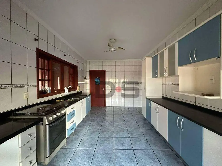 Chácara com 3 quartos à venda, 1991m2 em Cerquilho - SP - imagem 4 Foto 4 de Chácara com 3 quartos à venda, 1991m2 em Cerquilho - SP