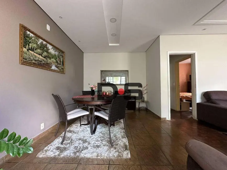 Foto 2 de Casa com 3 quartos à venda, 300m2 em Cerquilho - SP