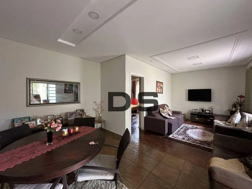 Foto 1 de Casa com 3 quartos à venda, 300m2 em Cerquilho - SP